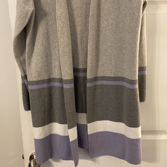APT9 long sweater length 36” bust 42” excellent condition gray,lilac and white - Picture 3 of 12